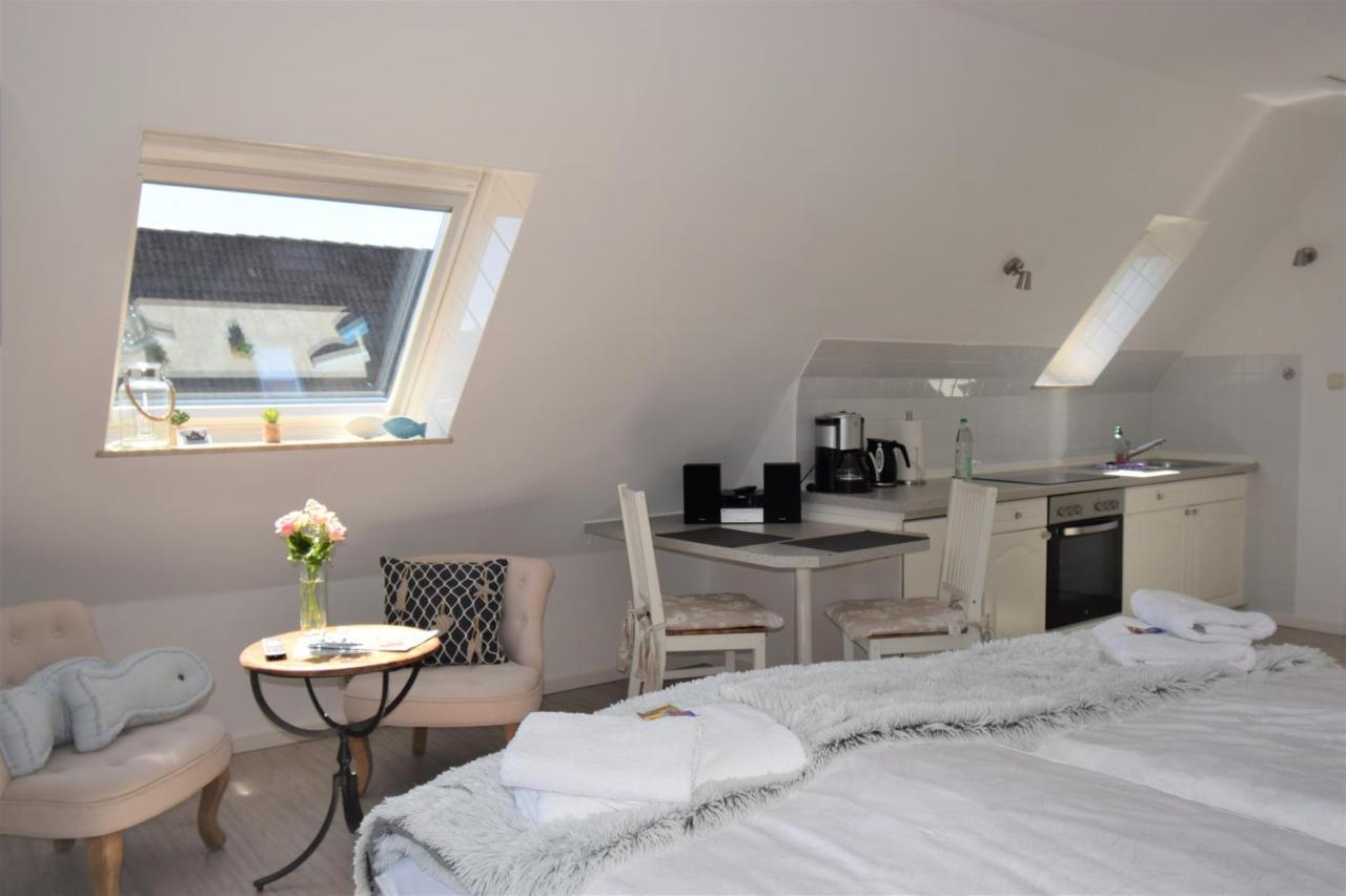 Haus Kaiser Appartement 6 Deichglueck บือซุม ภายนอก รูปภาพ