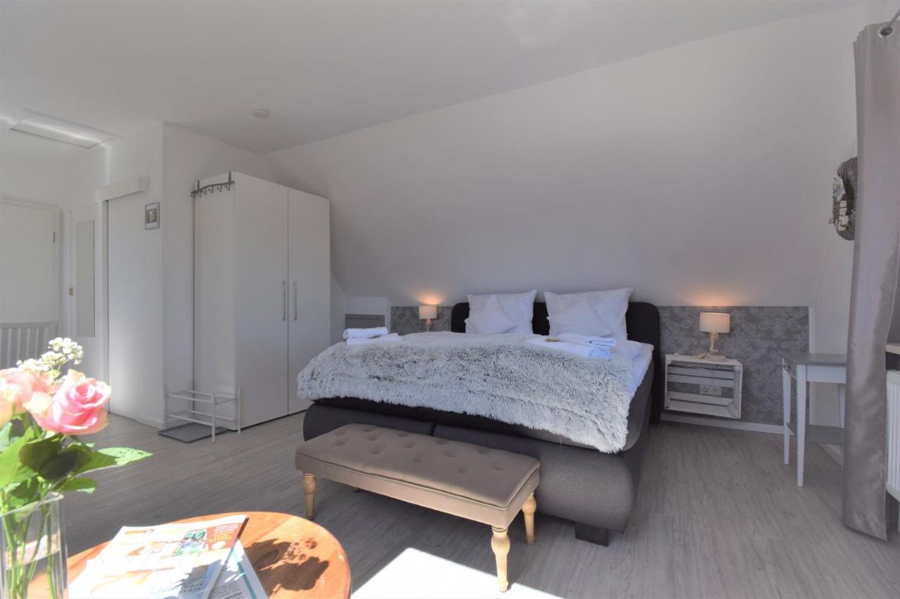 Haus Kaiser Appartement 6 Deichglueck บือซุม ภายนอก รูปภาพ